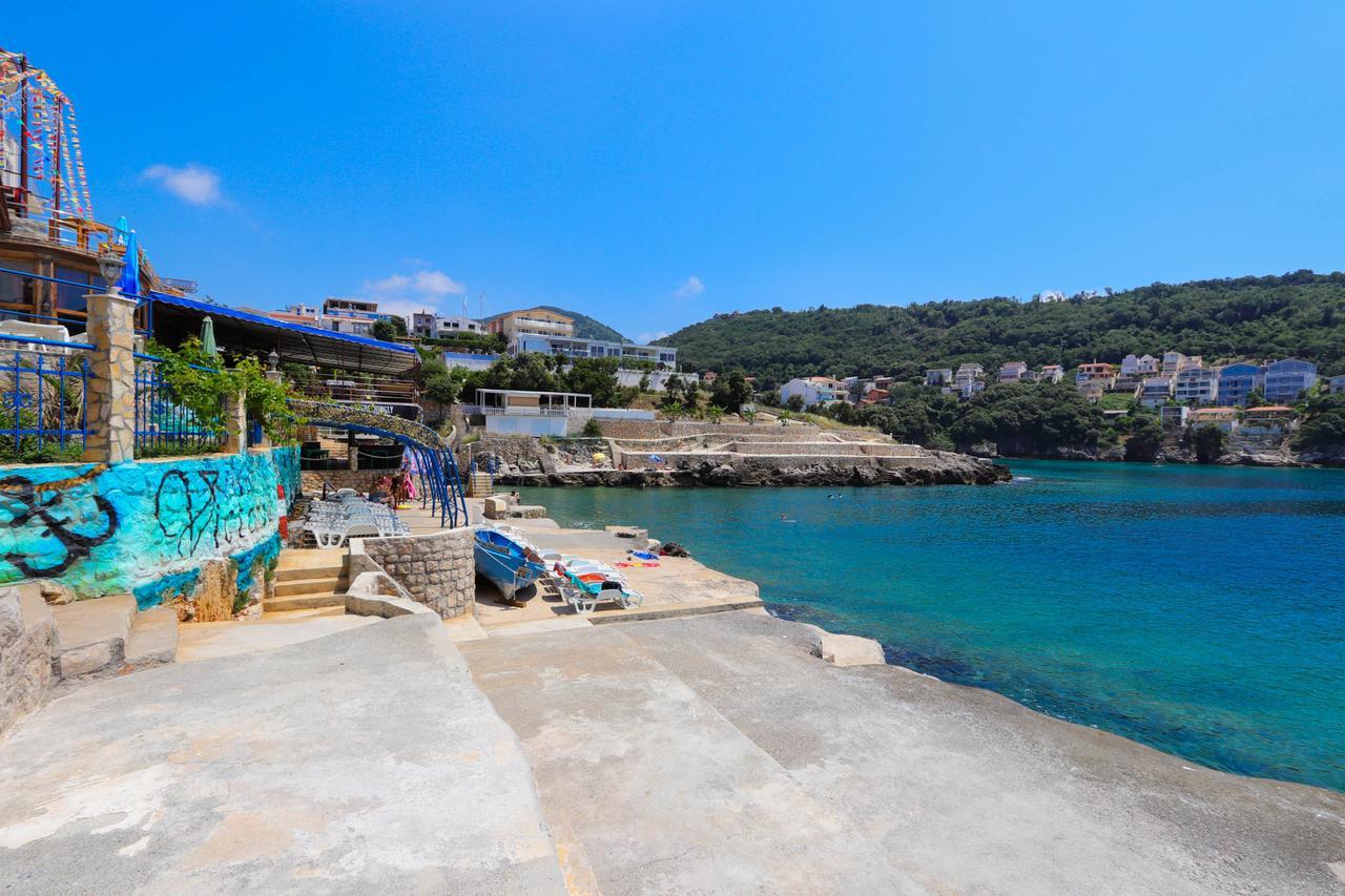 El Mar Apartments Bar Ngoại thất bức ảnh